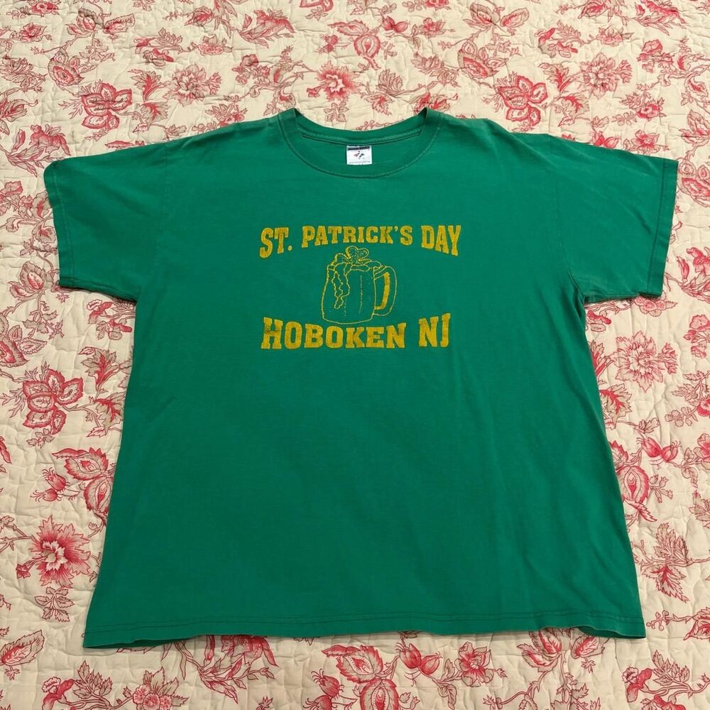Vintage 90s St Patrick’s Day Green and Yellow Jerzees Tee Shirt